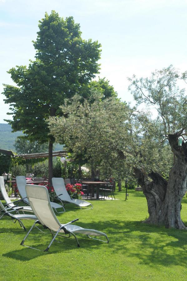 Agriturismo Sol De Montalto Rivoli Veronese Buitenkant foto