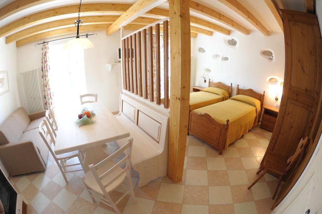 Agriturismo Sol De Montalto Rivoli Veronese Kamer foto